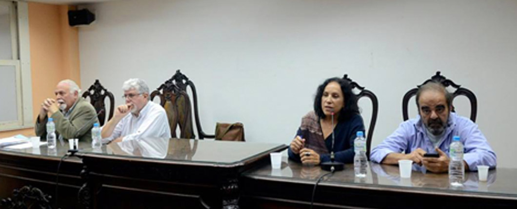 Debate sobre mídia&democracia  