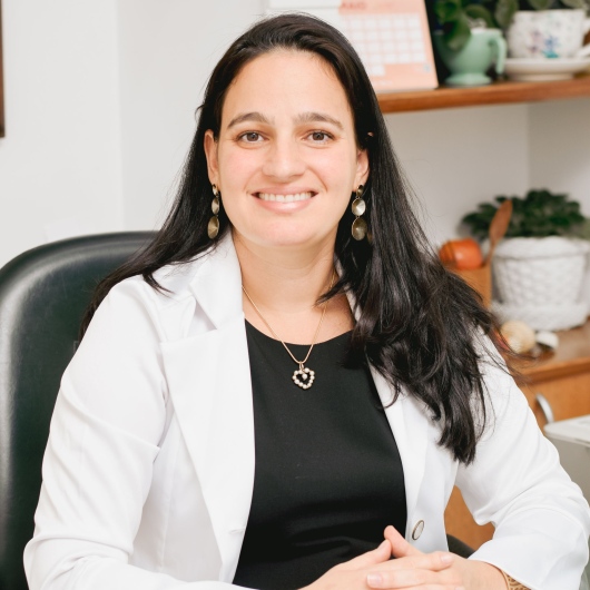 Coordenadora Adjunta da Secretaria de Formação Profissional e Educação Médica Continuada